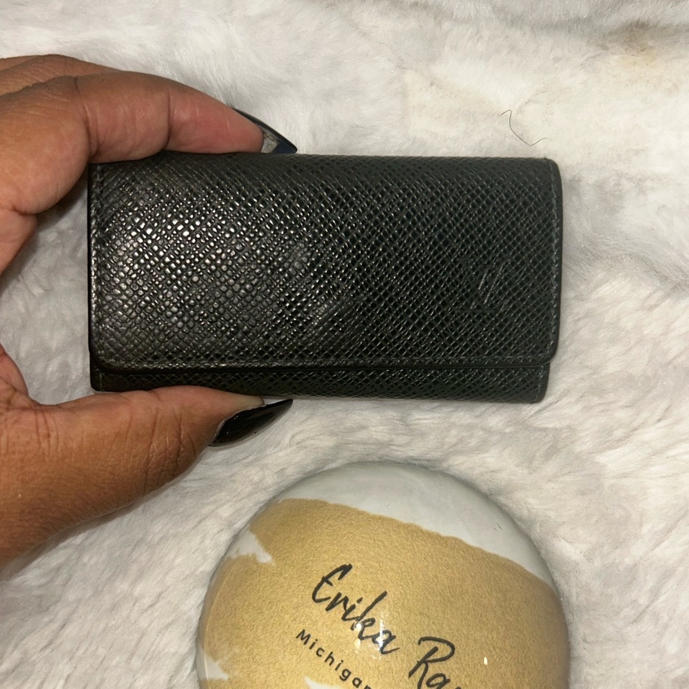 Louis‎ Vuitton Green Taiga 4 Ring Key Holder